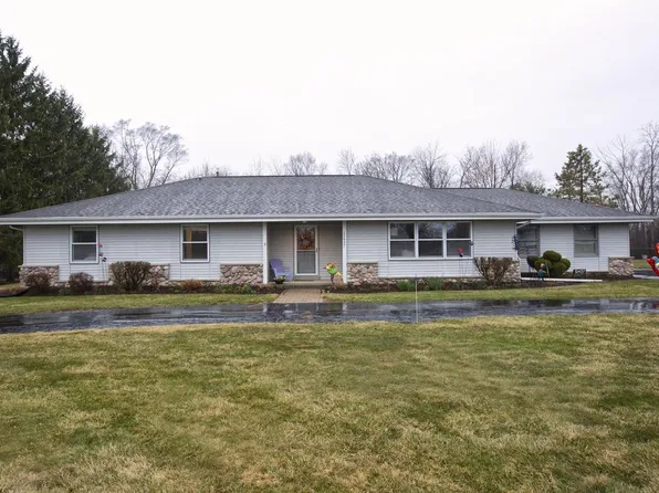 12437 North Emily LANE, Mequon, WI 53092