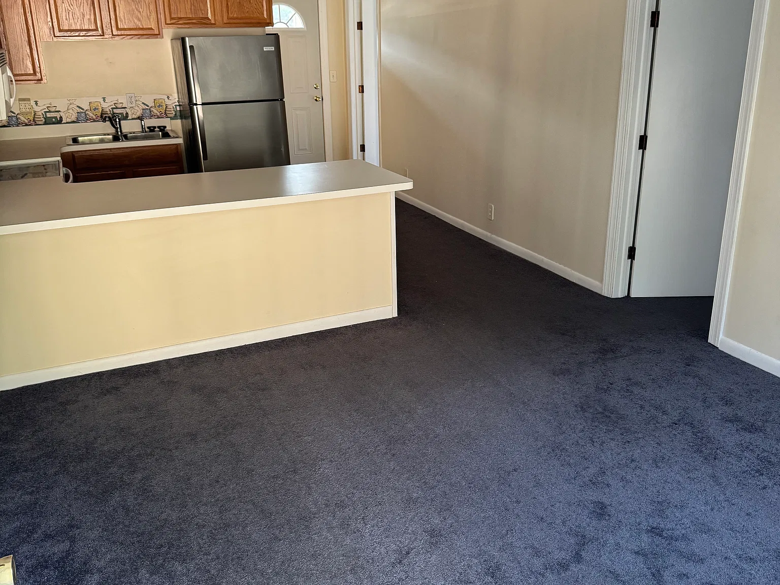 2 bed, $1,100 — Photo 1
