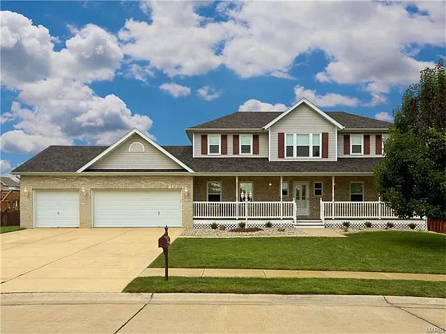 320 Old Homestead Dr photo 1
