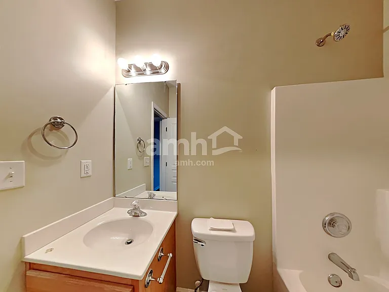 11342 Heritage Green Dr — Photo 16