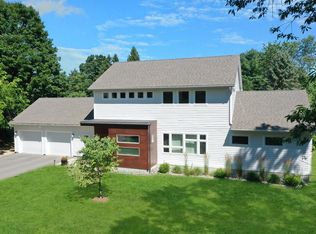 89 Range Rd, Concord, MA 01742