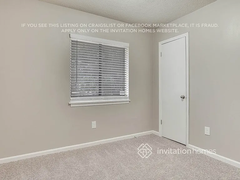 1728 W Austin Rd — Photo 11