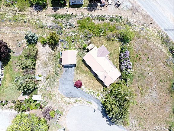 5th image of 706 McAlvey Dr.