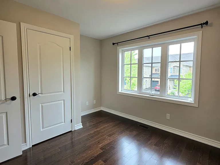 438 William Dunn Cres — Photo 14