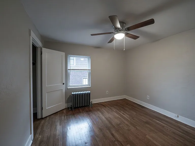 514-516 McCully St — Photo 10