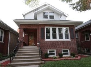 936 N Ridgeland Ave, Oak Park, IL 60302