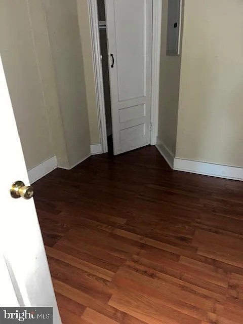 1 bed, 2544 sqft, $995 — Photo 4