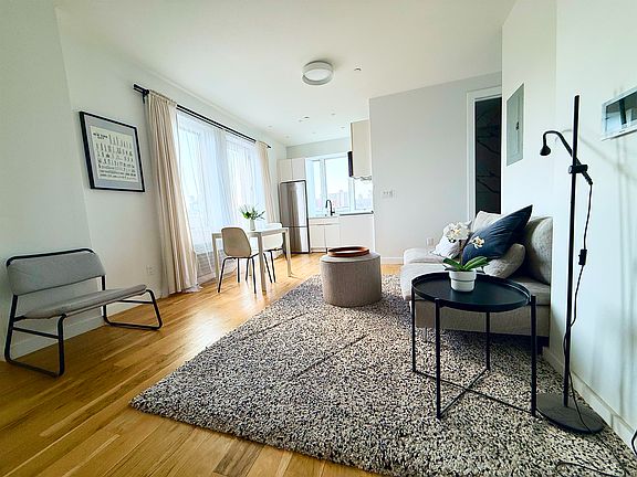 2nd image of 699 E 6th St #606