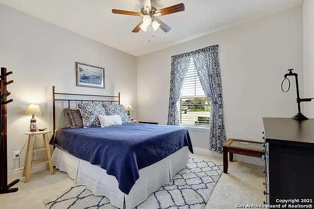 9113 Sunpool — Photo 24