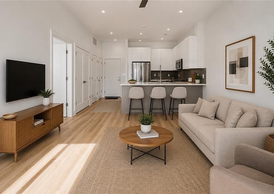 1st image of 1155 Custer Ave SE #202