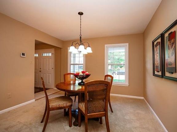 3rd image of 9407 Myra Dr