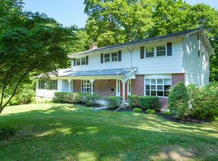 31 Beadart Pl, Hyde Park, NY 12538