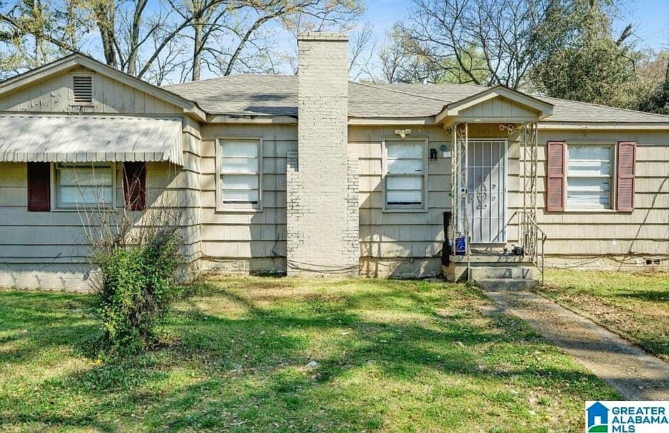 1st image of 745 Meadowbrook Dr