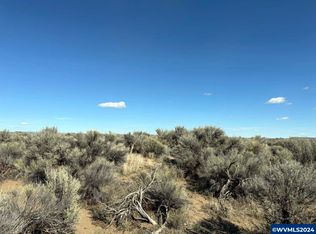 1568 N Star Ln, Christmas Valley, OR 97641