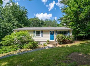 225 Main St, Sandown, NH 03873