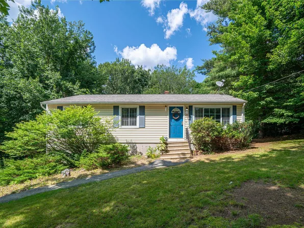 225 Main Street, Sandown, NH 03873
