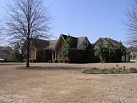 1st image of 221 Groom Ave