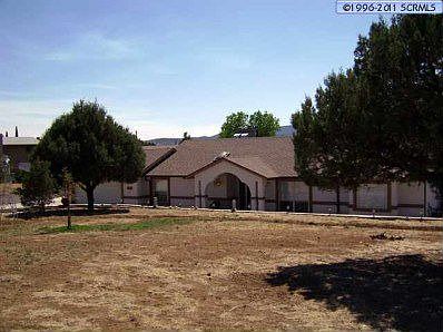 1st image of 601 E Cain Dr