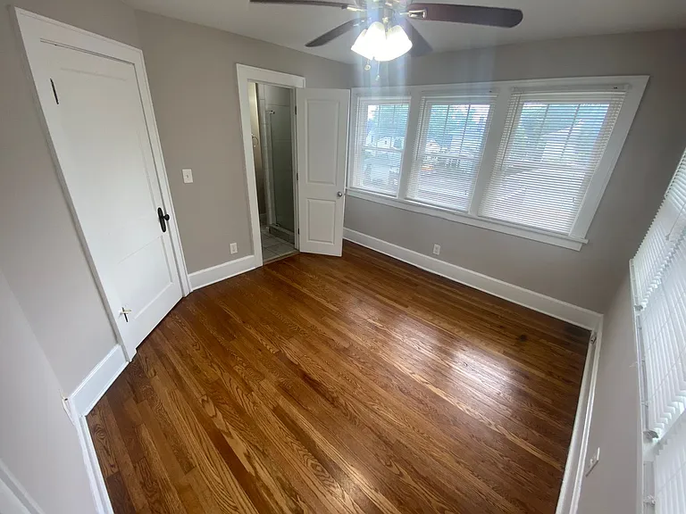 1323 W 3rd Ave — Photo 35