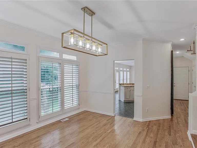 16 Ancient Oak Ct NE — Photo 7