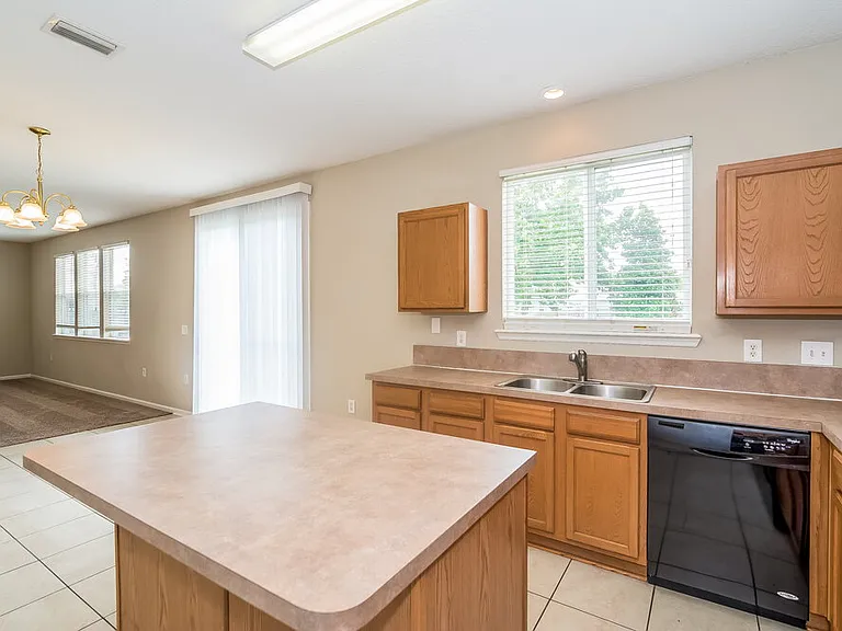2300 Justin Lake Dr — Photo 5