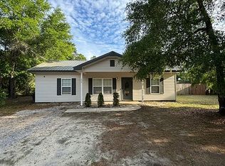 226 Cypress Ave, Defuniak Springs, FL 32433