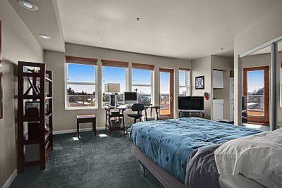 3rd image of 4746 44th Ave Sw 2 #2