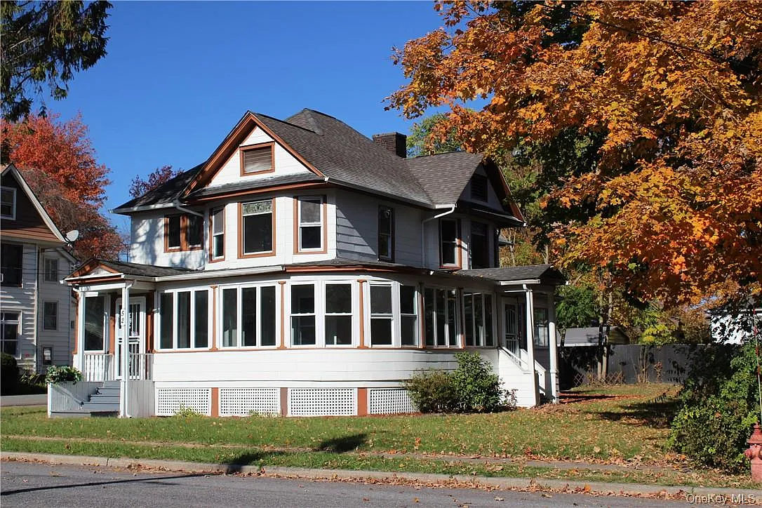 52 Warren Street photo 1