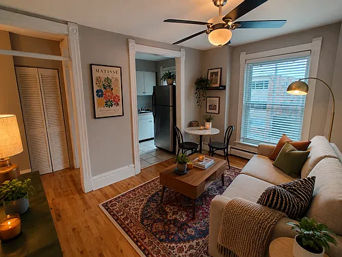 3015 Aldrich Ave S #2 Photo 1