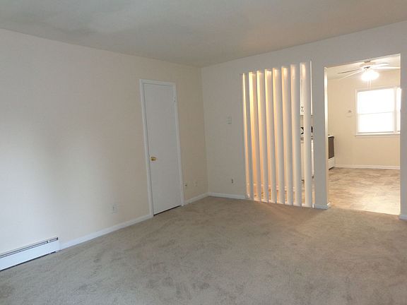 2nd image of 4638 Coronet Ave #B