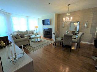 5556 N Sheridan Rd APT 202, Chicago, IL 60640