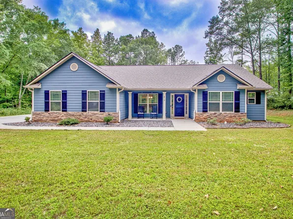 819 Corinth Rd, Newnan, GA 30263