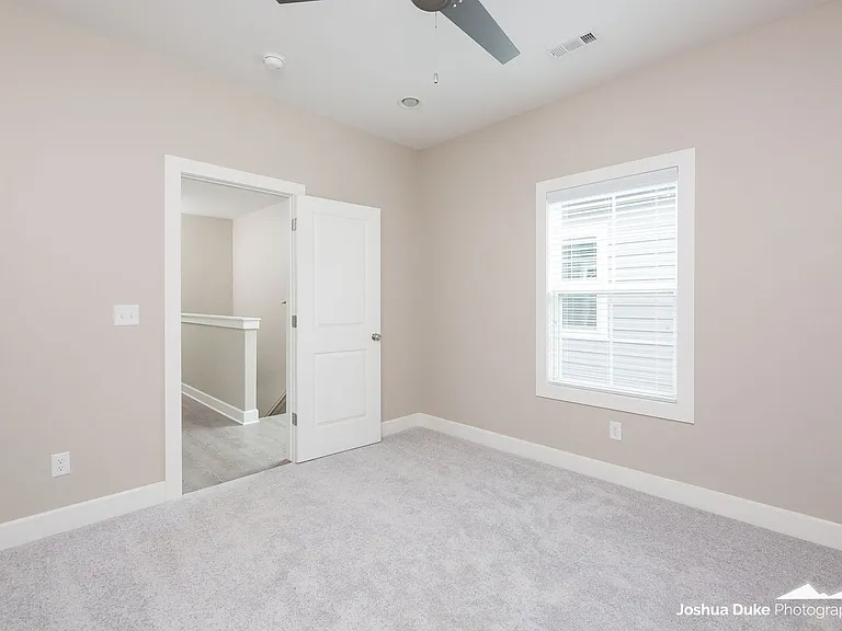 1320 S College Ave — Photo 19