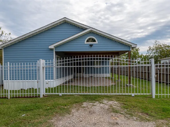 7610 Harlem St, Baytown, TX 77521