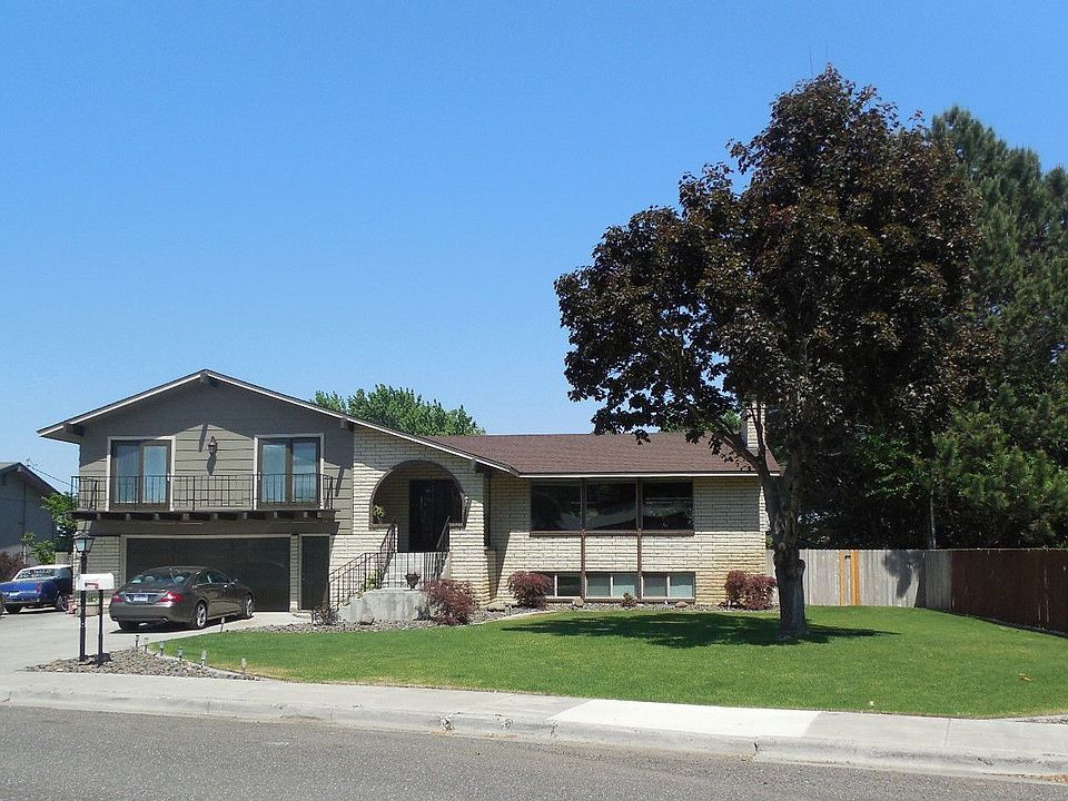 1st image of 2612 W Klamath Ave