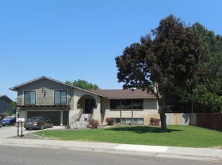 2612 W Klamath Ave, Kennewick, WA