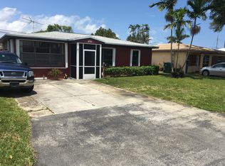 251 NE 45th St, Oakland Park, FL 33334