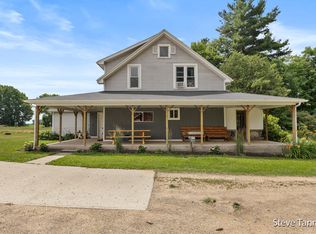 4330 NE Cedar Lake Rd, Edmore, MI 48829