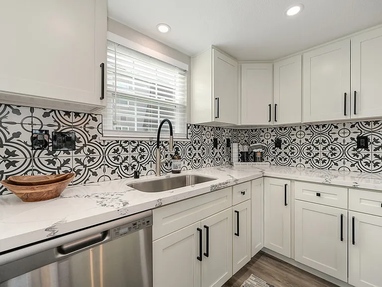 5608 Hillsdale Blvd #C — Photo 25