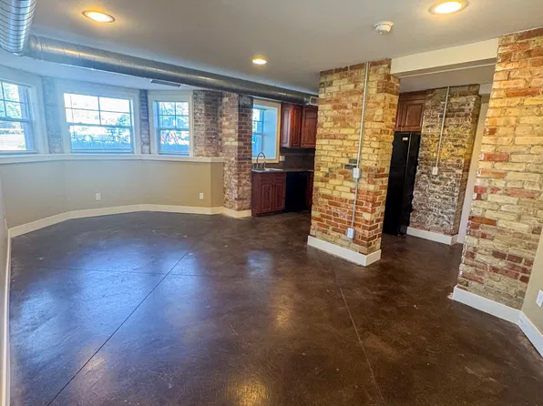 148 Oakes St SE APT 12, Grand Rapids, MI 49503