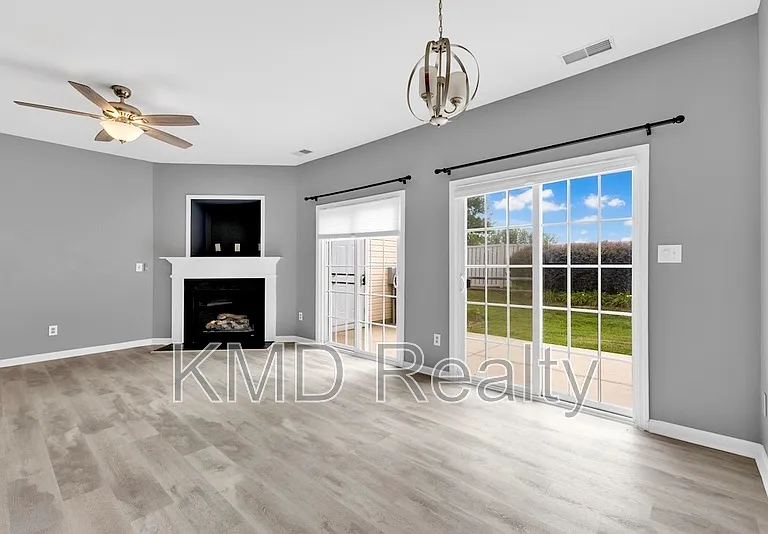 9598 Walkers Glen Dr — Photo 9