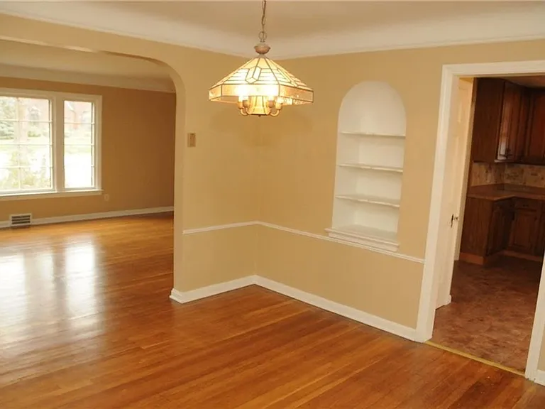 1158 Castleton Rd — Photo 13