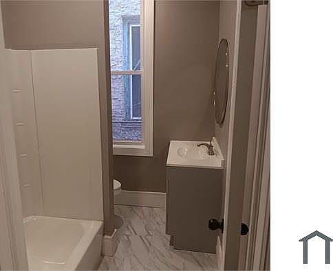 5th image of 3422 N 21st St #1