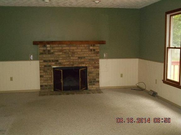 3rd image of 11325 Meadowcroft St