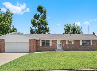 205 Big Tree Dr, Bentonville, AR 72712