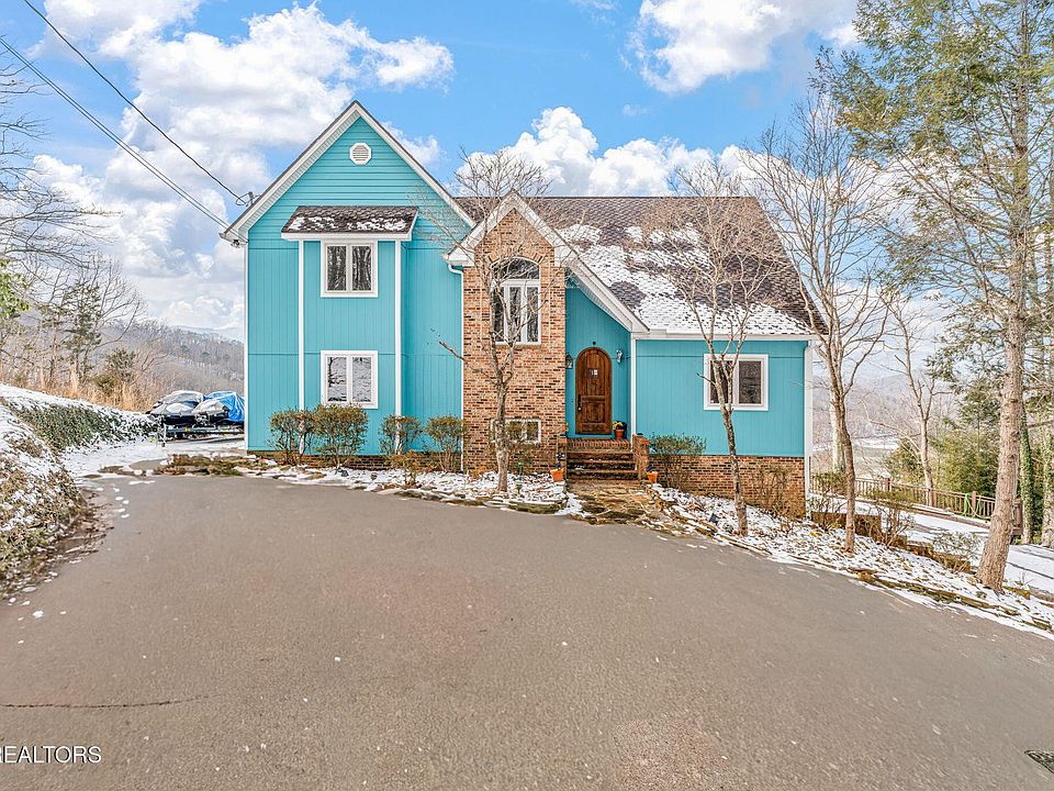 1st image of 1368 N Shorewood Ln