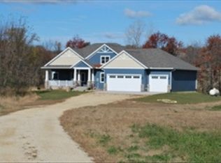 N29315 N Creek Rd, Arcadia, WI 54612
