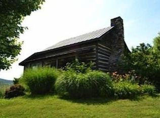 1772 Newport Rd, Raphine, VA 24472