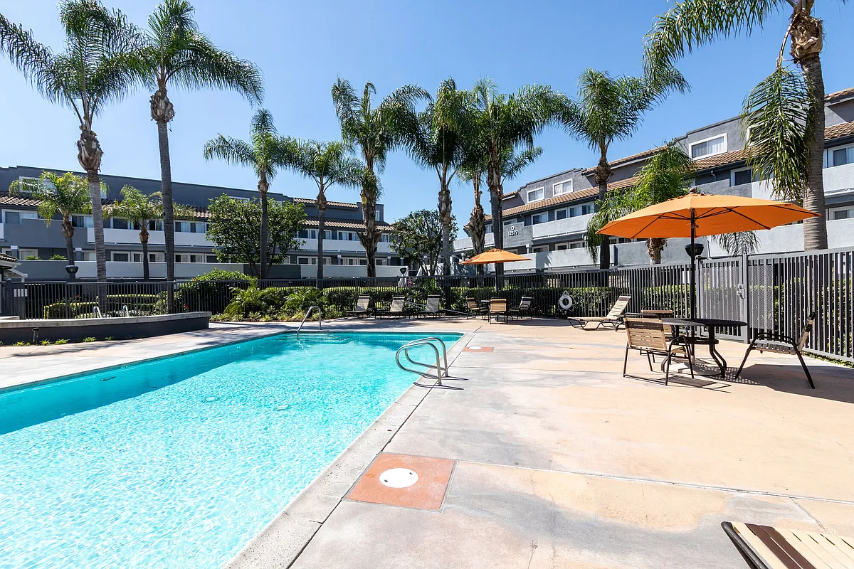 Building Photo - Emerald Ridge Apartments