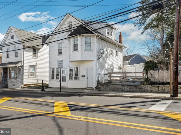 108 Clements Bridge Rd, Barrington, NJ 08007